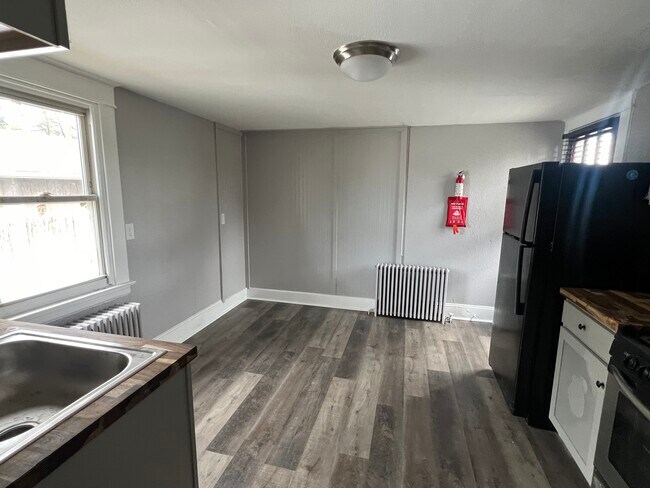 Foto del edificio - 4509 Ritchie Hwy