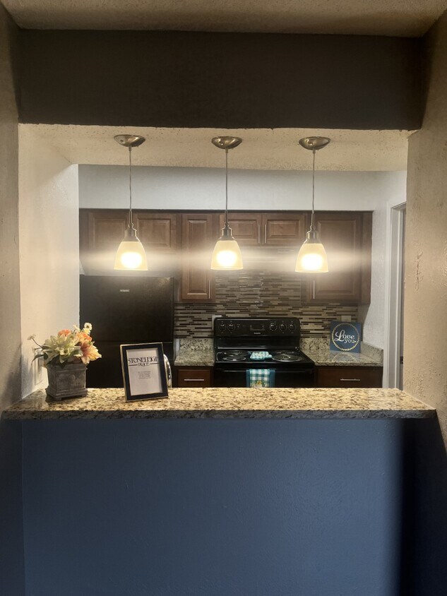 Stoneleigh Place Apartments in Garland, TX