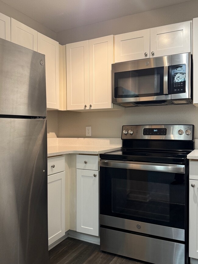 Photo - 37 Hamiltons Harbor Dr Townhome