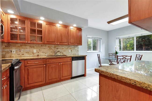 Foto del edificio - 12850 SW 4th Ct