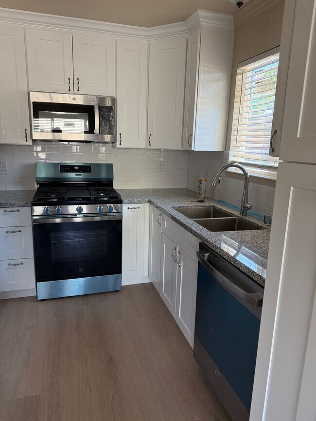 Foto del edificio - House for Rent