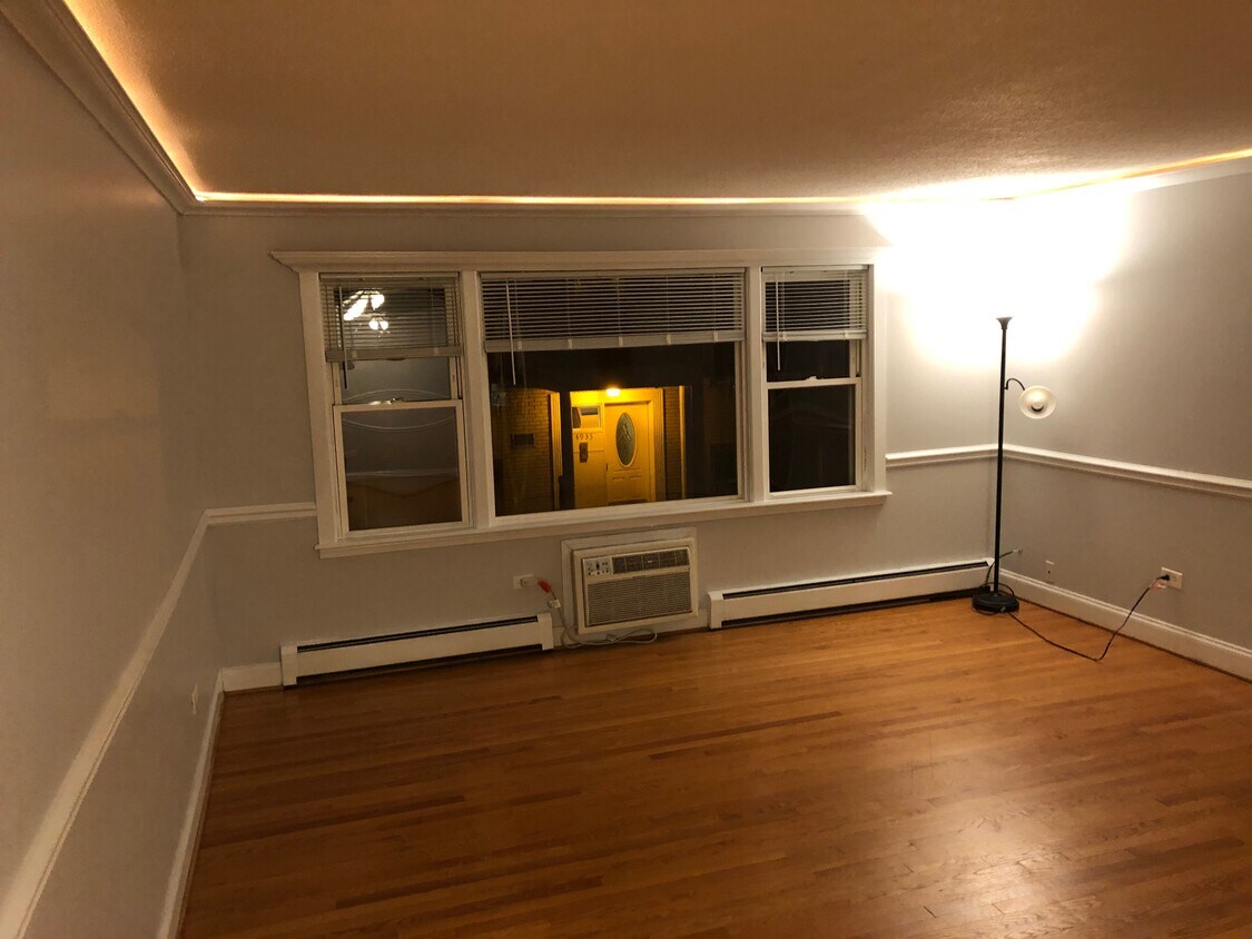 Foto principal - 4936 N Leonard Dr