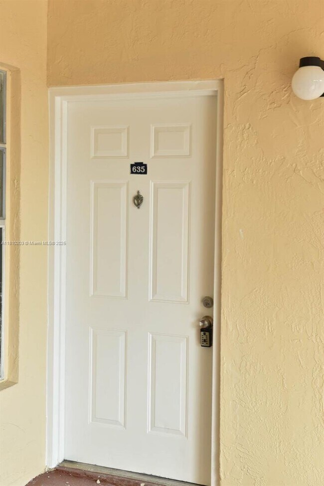 Foto del edificio - 15325 SW 106th Terrace