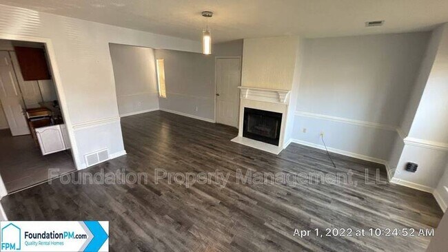 Building Photo - 3892 Oak Branch Cir W