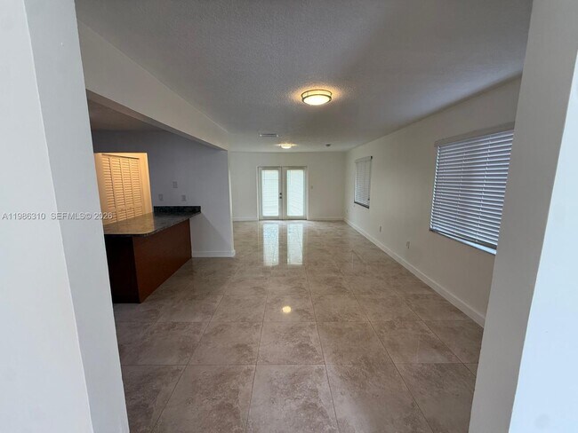 Foto del edificio - 1781 NW 16th St