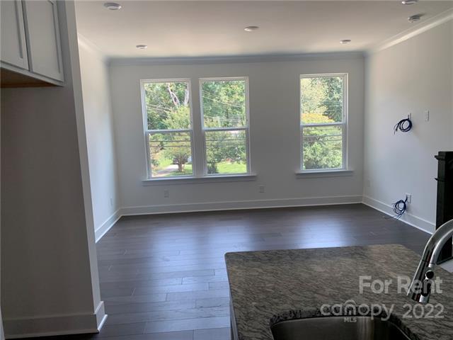 Building Photo - 1461 Briar Creek Rd