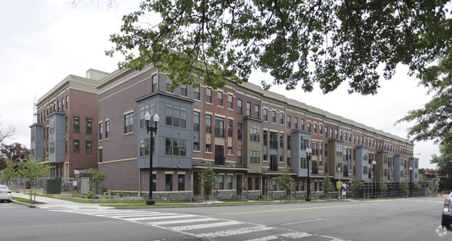 Building Photo - Georgia Row at Walter Reed