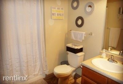 Building Photo - 3 br, 2 bath Apartment - 3316 Paintbrush Lane