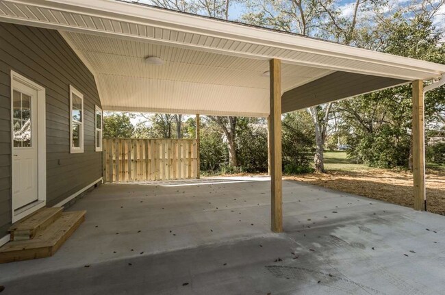 Building Photo - 132 Plumlee Dr