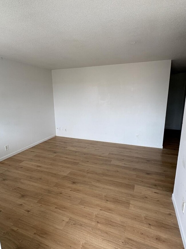 Photo - 1406 Barton Rd Apartment