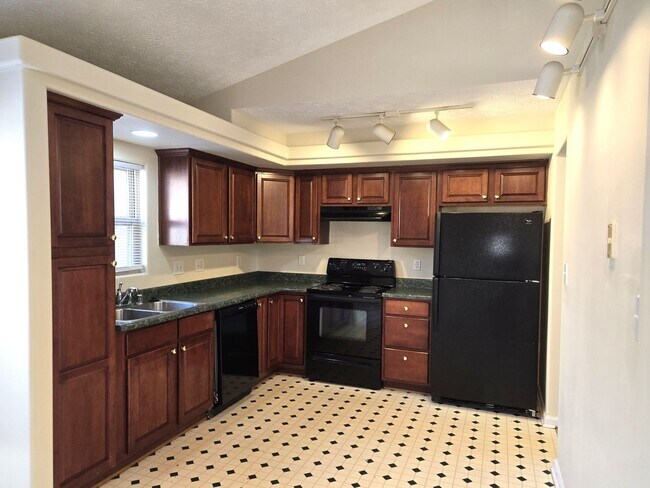 Foto del edificio - 50% OFF UNTIL 2026!  APPLICATION FEE ONLY ...