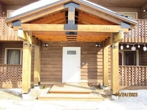 Building Photo - 656 Ouida Way
