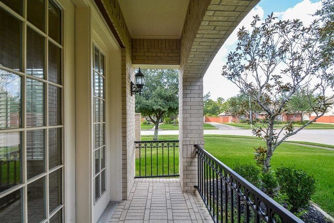 Foto del edificio - 12215 Rio Ridge Ln