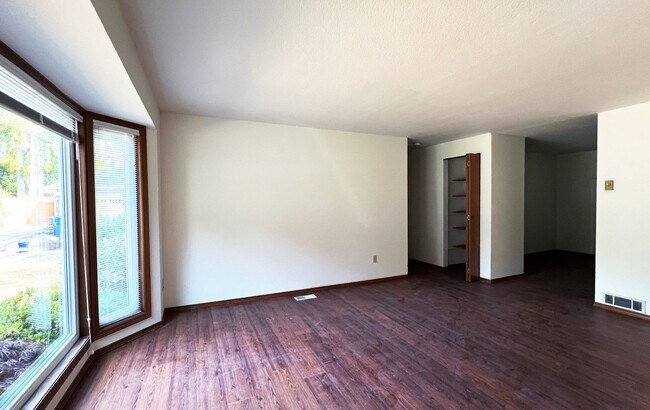 Foto del edificio - 5515 148th Pl SW