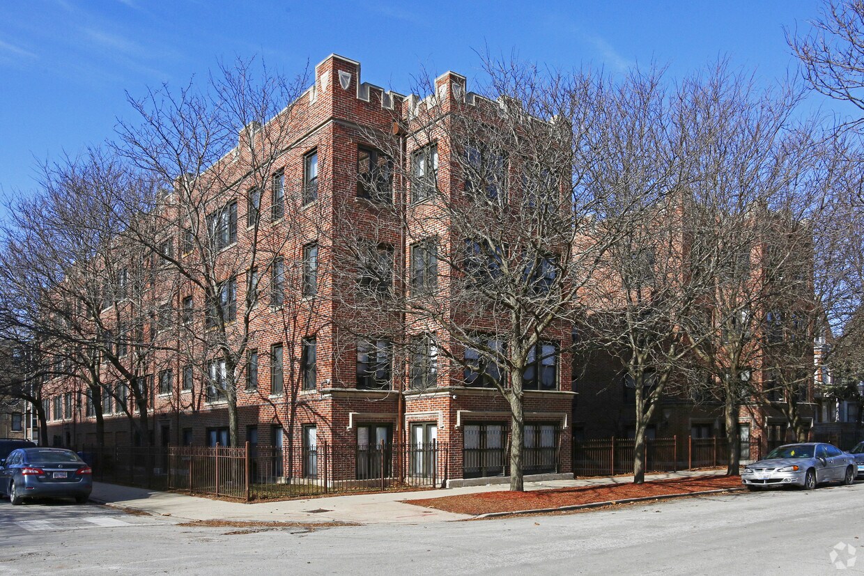 Primary Photo - Normal Haven Apartments