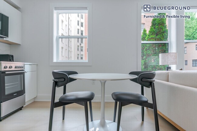 Foto del edificio - 2116 Kalorama Rd NW