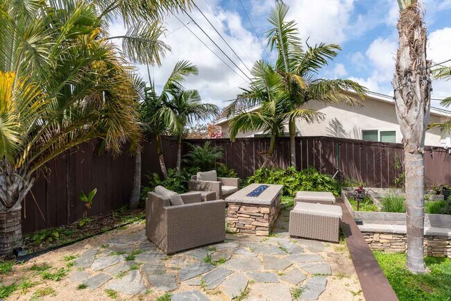 Foto del edificio - TROPICAL PARADISE *** 3/2*** SOLAR***MOVE ...