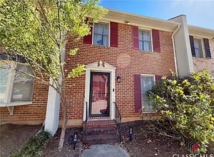 Building Photo - 250 Cleveland Rd