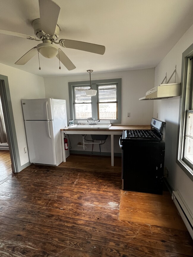 Kitchen across from cabinets - 1903 Hampton Ave