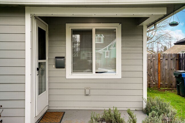 Foto del edificio - Cute 1 bedroom, 1 bathroom home near downtown Salem!