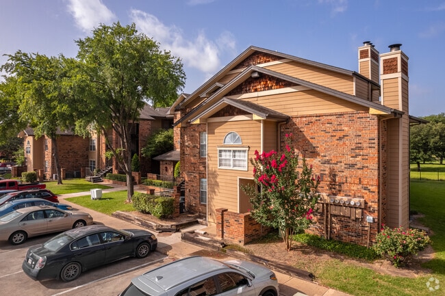 Foto del edificio - Fairway Greens Apartments