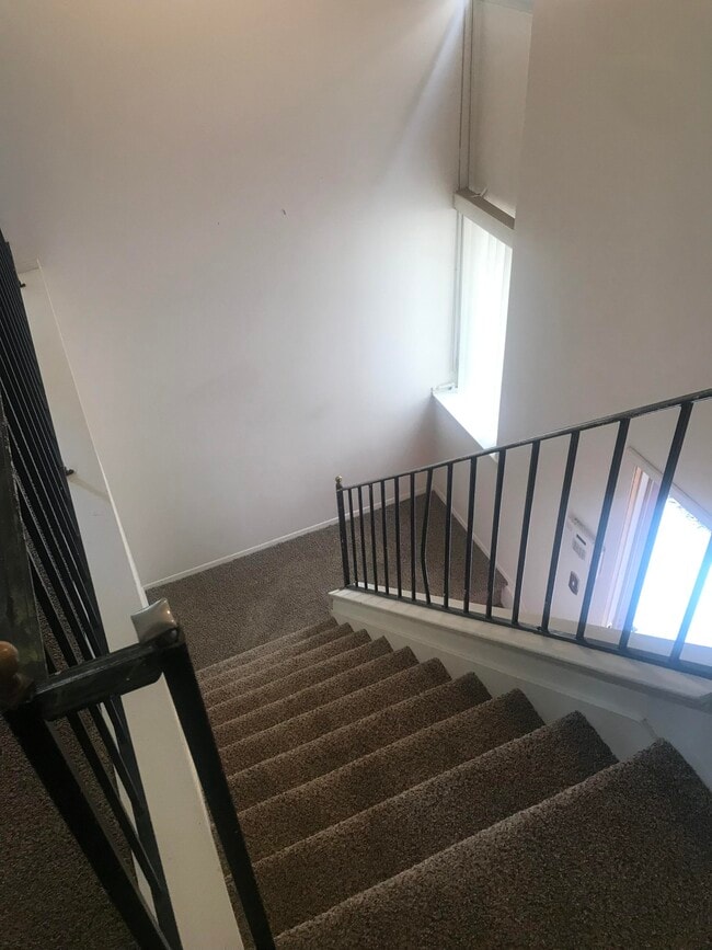 Foto del edificio - 27430 Evergreen Rd