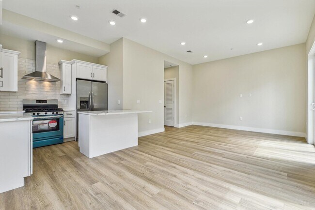 Foto del edificio - 611 Communipaw Ave