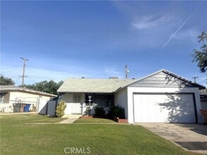 Building Photo - 2305 Sandy Ln