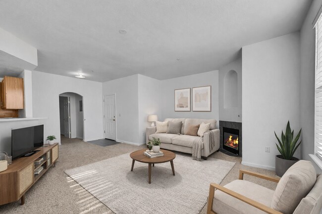Foto del edificio - $1,845.95- 2 Bed, 2 Bath Condo in Aurora with AC and In Unit Laundry!