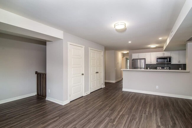 Building Photo - Exhibition