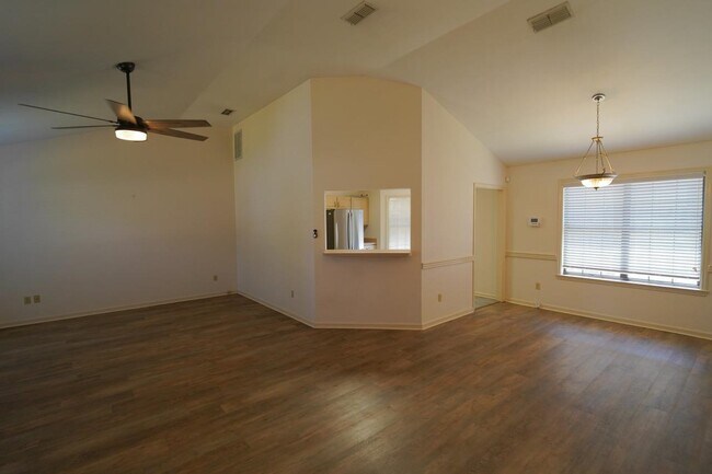 Foto del edificio - 2605 Yarmouth Ln