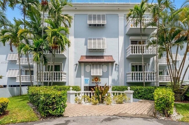Foto del edificio - 1150 Madruga Ave