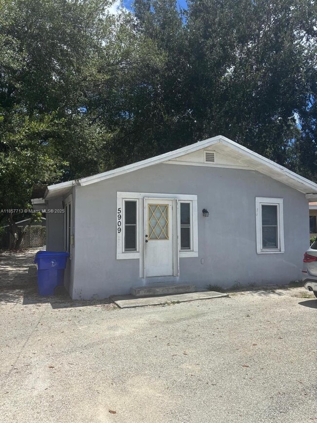 Building Photo - 5909 NW 5th Ct