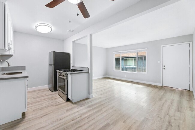 Foto del edificio - 1495 Peterson Ave