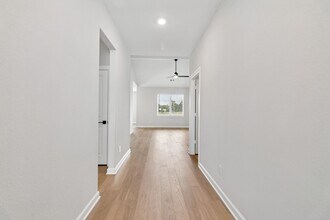 Building Photo - 15671 Honey Cv Dr