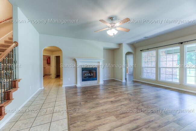 Foto del edificio - FOR LEASE | Jenks | $2500 Rent | 5 Bed, 3 ...