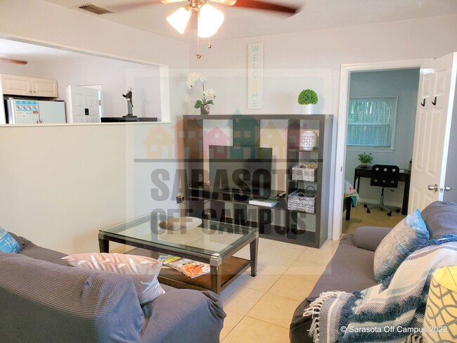 Photo - 1078 40th St Apartment