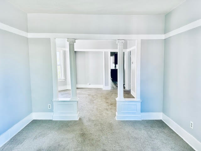 Foto del edificio - 1002 N Drake Ave