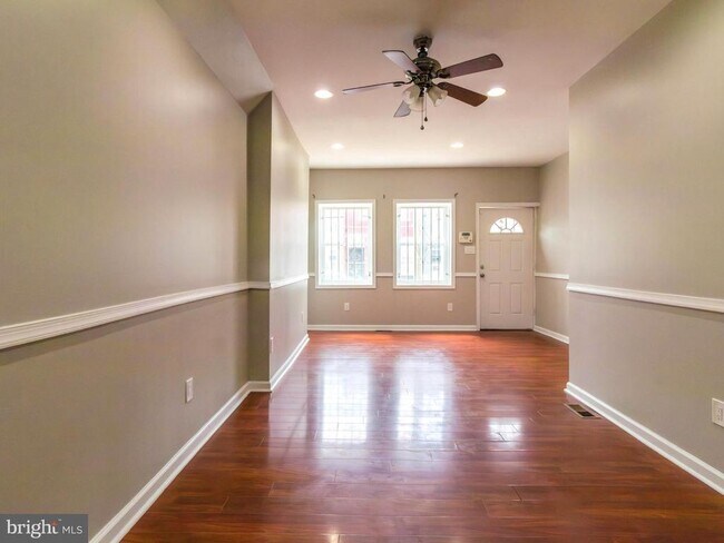 Foto del edificio - 4219 Wallace St