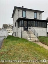 Building Photo - 217 Albert Pl