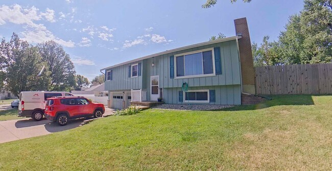 Building Photo - Double Patios + HUGE Fenced-In-Yard + Two-Car-Garage + Pet Friendly! Available March 6th!