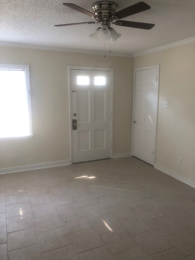 Foto del edificio - 3654 Townes Ave