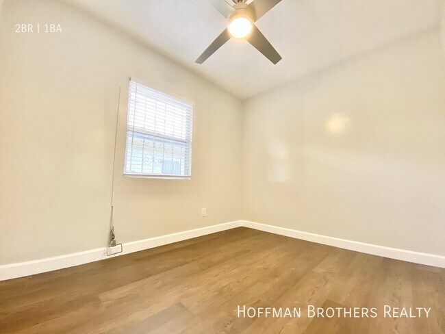 Foto del edificio - 9450 S Western Ave
