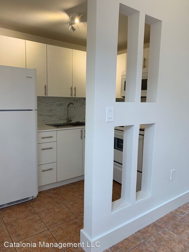Building Photo - 134 Salamanca Ave