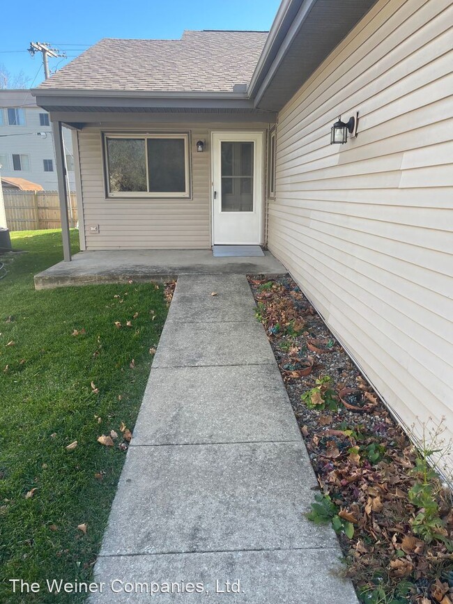 Building Photo - 2 br, 2 bath House - 1808 A Glenwood Oaks Ct.