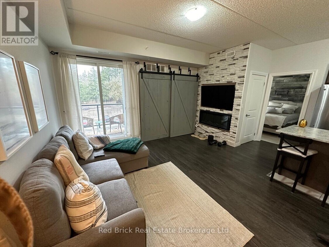 Photo principale - 1280-1280 Gordon St
