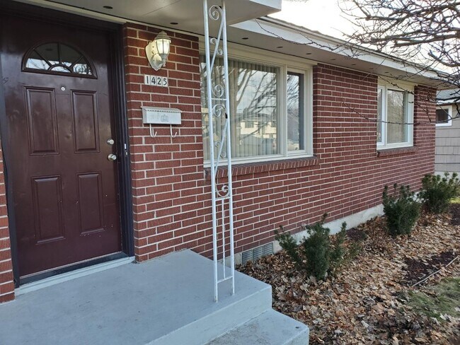 Foto del edificio - Glass