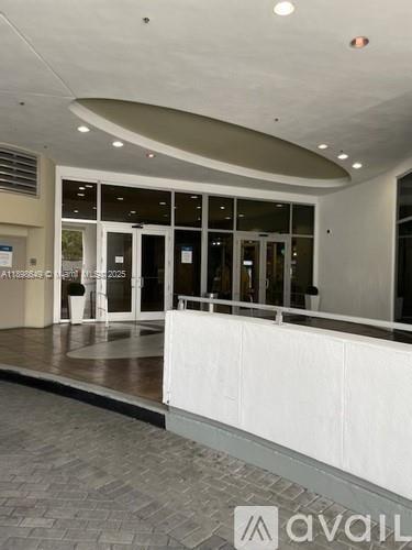 Foto del edificio - 1750 N Bayshore Dr