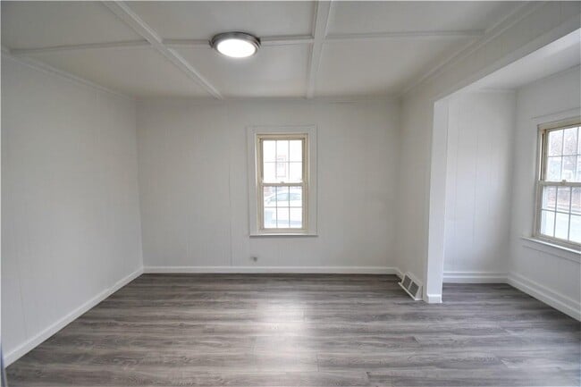 Building Photo - 23 Wawayanda Ave