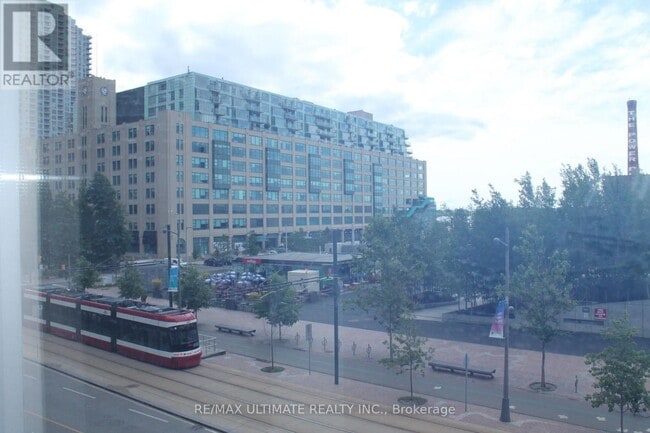 Building Photo - 218 Queens Quay W